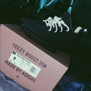 Adidas Yeezy boost 300 v2 black